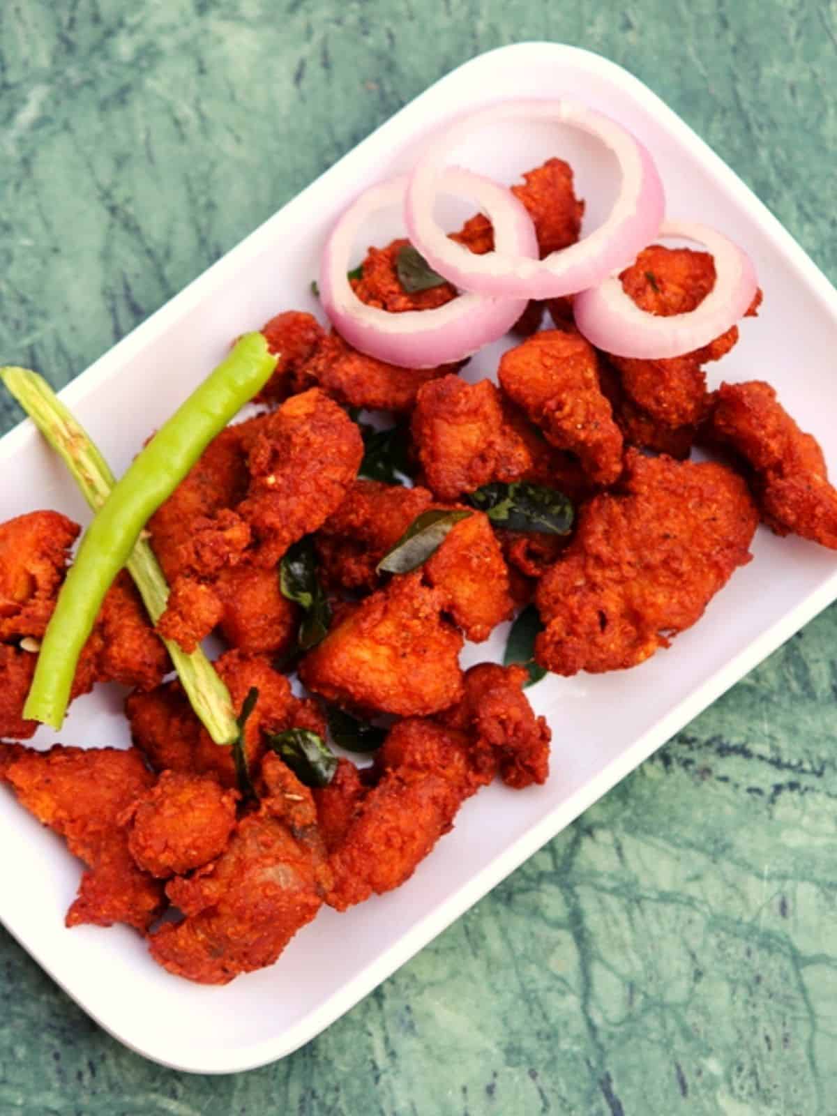 CHICKEN PAKODA. { 100gms }